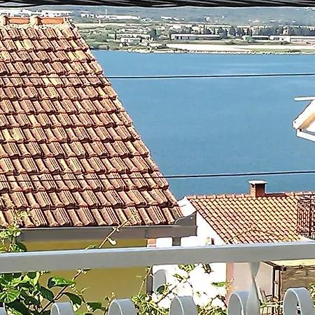 Apartmani Iva Трогир