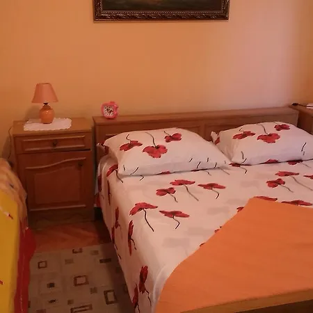 Apartmani Iva Апартаменты Трогир