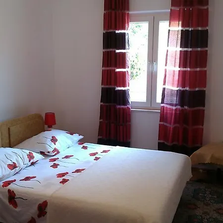 Iva Apartment