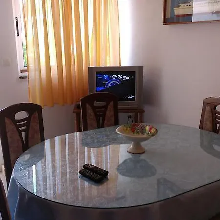 Iva Apartment